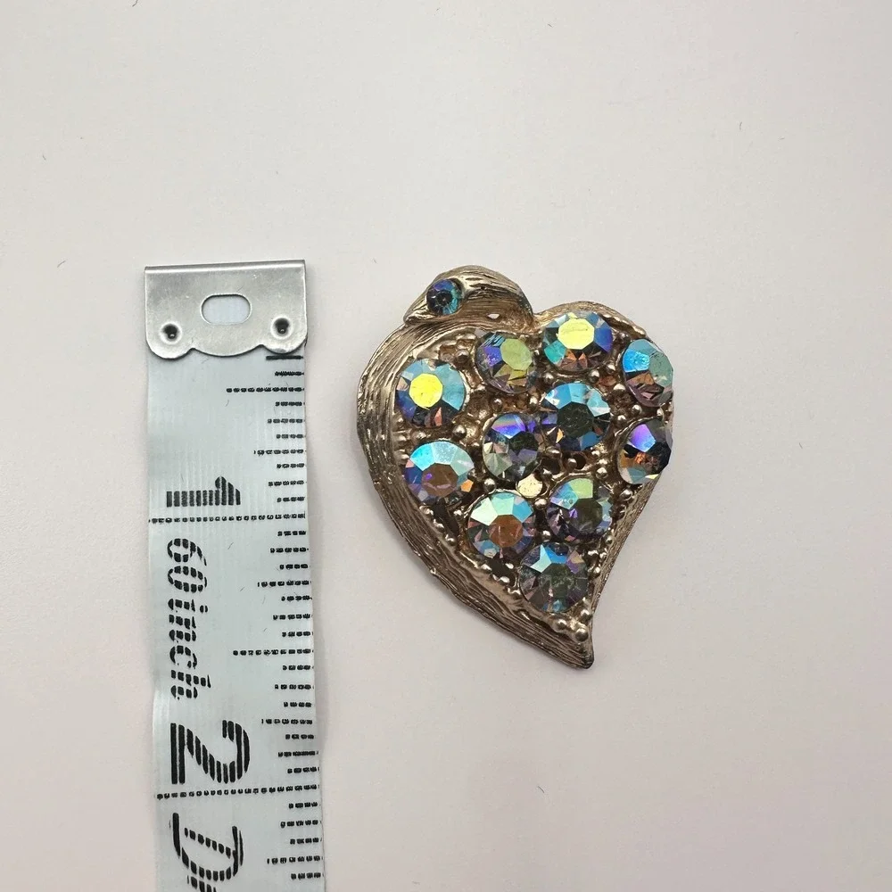 Vintage Y2K Gold Tone Heart AB Rhinestone Brooch Pin Classic Jewelry